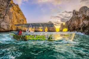 1 hour Private Navigation in Transparent Boat Arco de Los Cabos - Meeting point and timing: the “easy button” logistics
