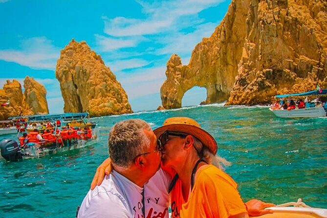 Cabo life Private Yacht in Los Cabos | 10 PAX & 3 HRS - Where You Meet: Gregory Tours Marina Plaza (Medano 39)