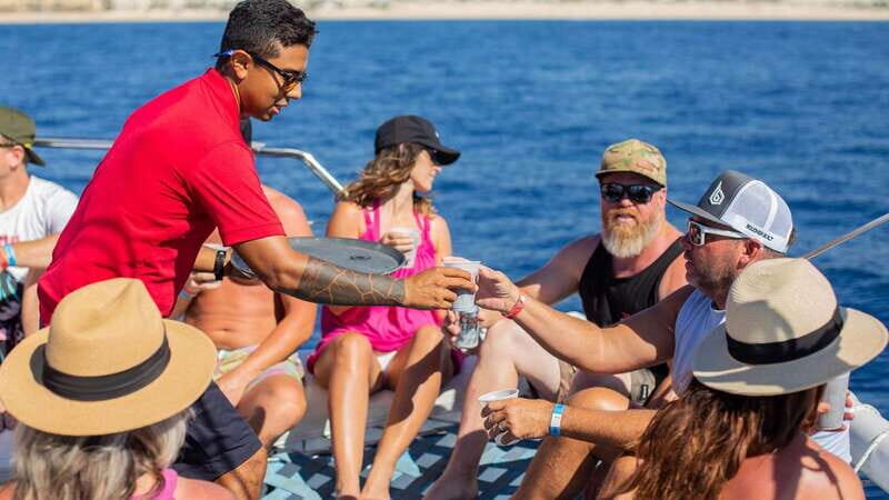 Cabo San Lucas: 4-Hour Snorkeling Cruise with Open Bar - Lunch onboard: fruit, deli sandwiches, and chips and salsa