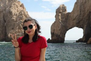 Cabo San Lucas Arc Group Tour in Glass Bottom Boat - Stop 1: El Arco de Cabo San Lucas and the photo window