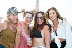 Cabo San Lucas Boat Tour with Snorkeling, Open Bar, and Lunch - The stops that actually shape your photos and memories