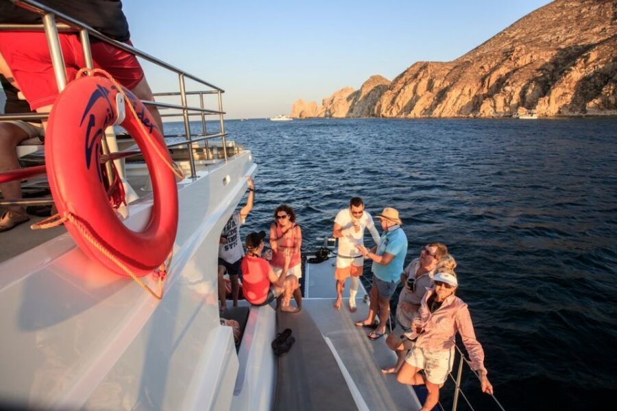 Cabo San Lucas: Snorkel, Lunch and Sail Experience - Extra small details that can save your day