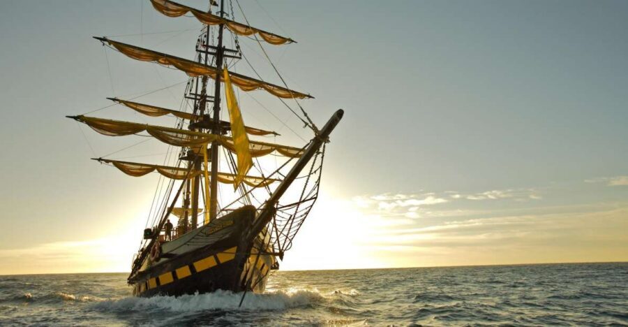 Cabo San Lucas: Sunset Pirate Ship Cruise with Dinner Show - Getting to Motor Yacht Lynn Marie and Dock 0 without stress