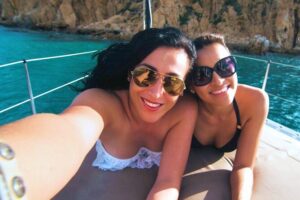 Lands End Luxury Sail and Snorkel Cruise in Cabo San Lucas - The Yacht Experience: Small-Group Comfort and Crew Attention