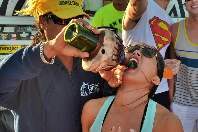 Los Cabos Sunset Booze Cruise - The 5:00 pm timing: why sunset cruises are worth the hassle