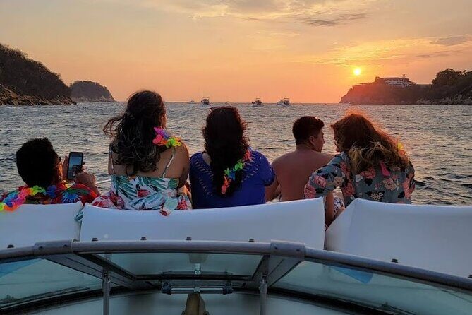 Los Cabos Yacht Adventure - Arch, Snorkel, Lunch, Drinks 1-18ppl - Snorkeling in Cabo: What You Actually Get to Do