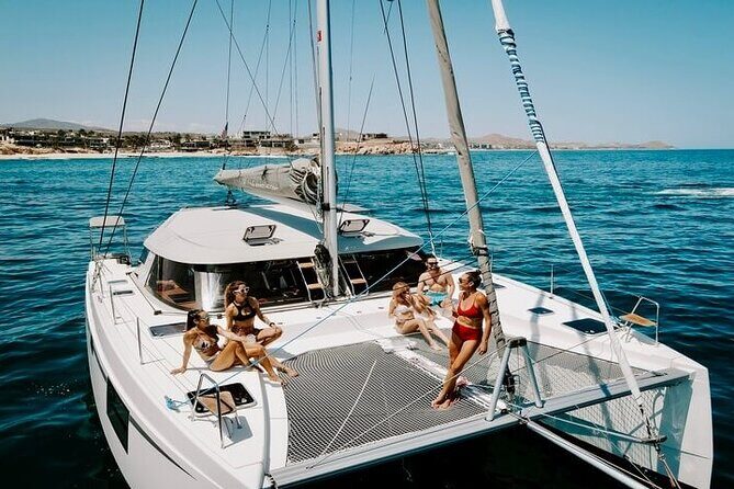 Luxury Snorkeling Tour in Cabo San Lucas - Lunch and the open bar: what’s included and what to watch