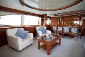 Number Juan 100ft Yacht Azimut Rental - The Crew System: How Alex, Diego, Saul, and Captain Gabby Shape Your Day