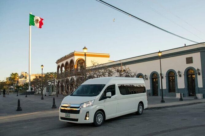 Premier Airport Shuttle Service for Seamless Transport in Cabo - Private, Up to 11: What That Means for Your Group