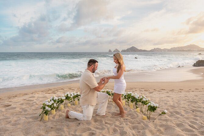 Private photo session in Los Cabos - The shoot location: beach views plus desert tones, chosen for sunset light
