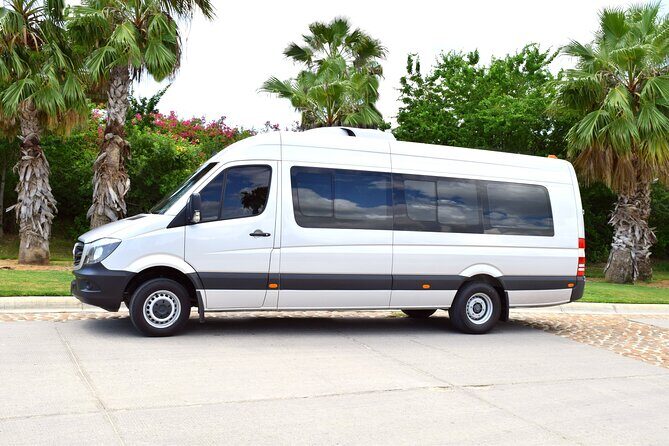 Roundtrip Private Airport Transportation - Arrival Day: From Immigration to Your Waiting Driver