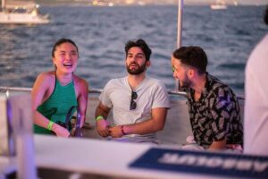Sunset Sail Party Cruise on the Pez Gato - Pelican Rock to Lover’s Beach: where the cruise makes sightseeing easy